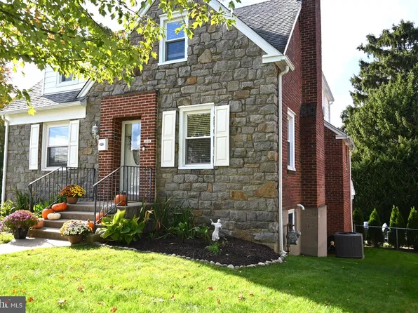 1012 Edgewood Dr, Springfield, PA 19064