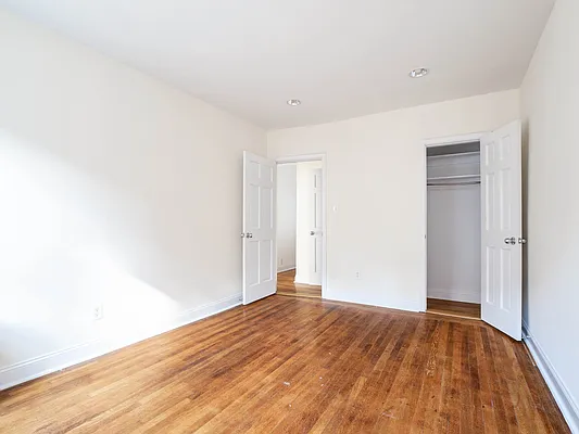 Rented by City Connections Realty | media 16