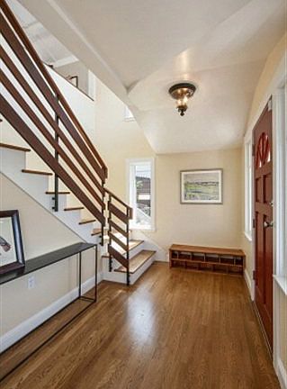 2nd image of 4018 Elston Ave