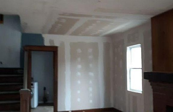 5th image of 1504 Lake St