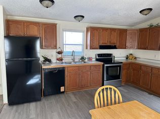 229 SE 47th St, Topeka, KS 66609