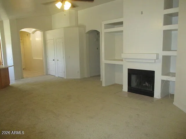 3 bed, 2.0 bath, 1614 sqft, $2,400 — Photo 4