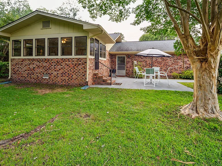 1063 Burcale Rd — Photo 19