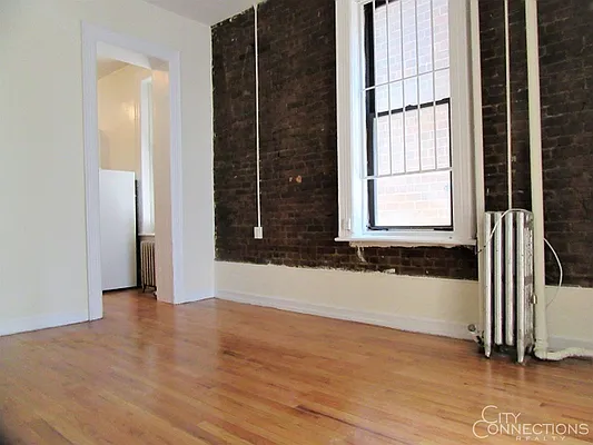 Rented by City Connections Realty | media 15