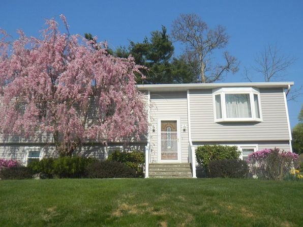 119 Clubhouse Dr