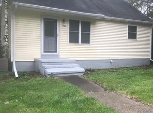 5836 S Washington Ave, Lansing, MI 48911