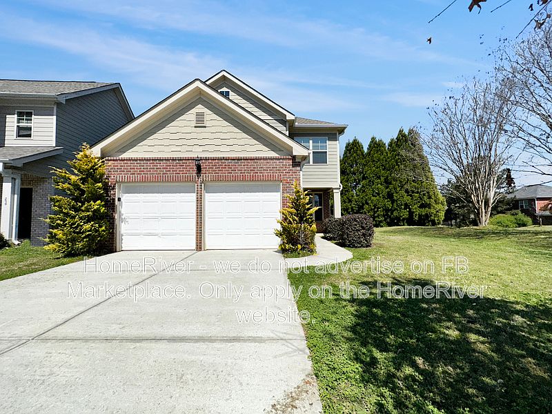 1st image of 241 Daisy Cir