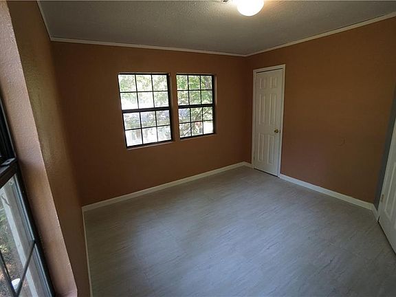 3rd image of 1416 Lexington Ave