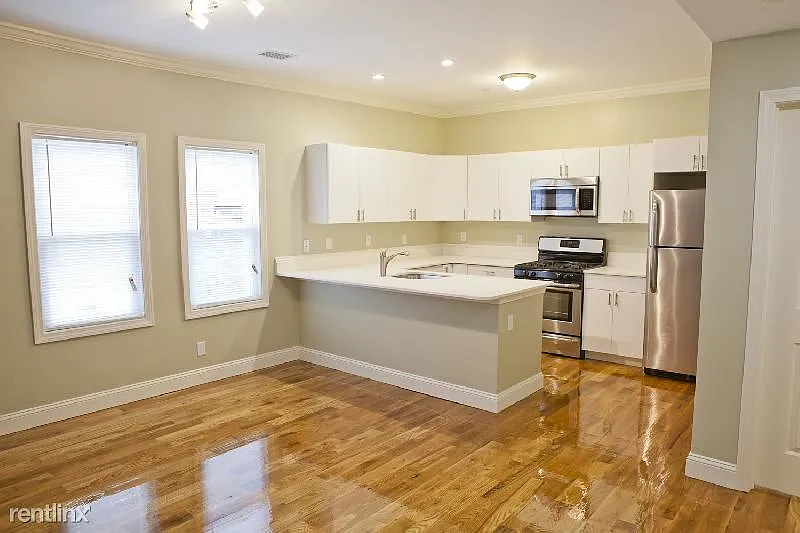 17 Imrie Rd. #1 Boston (Allston) Shared Unit Photo 2