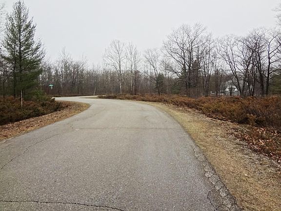 3rd image of Ponderosa Cir