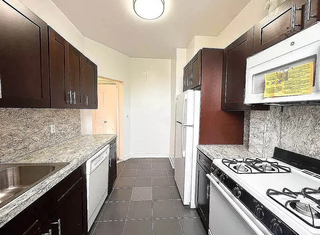 514 East 81st Street — Photo 3
