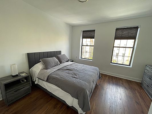 5th image of 30-60 44th St #3F