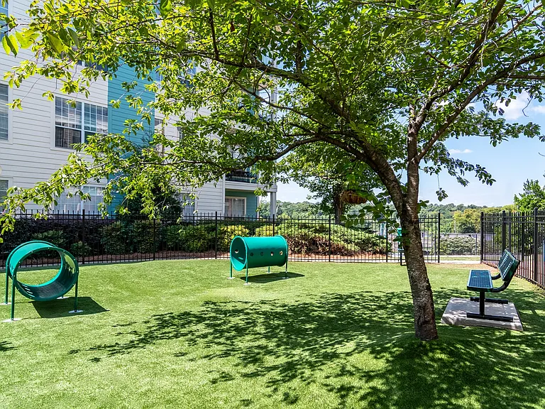 1660 Peachtree — Photo 22