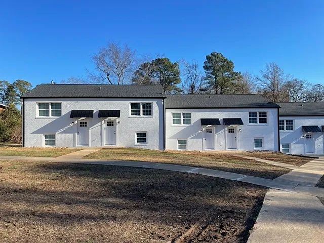 2213 N Hills Dr #2213