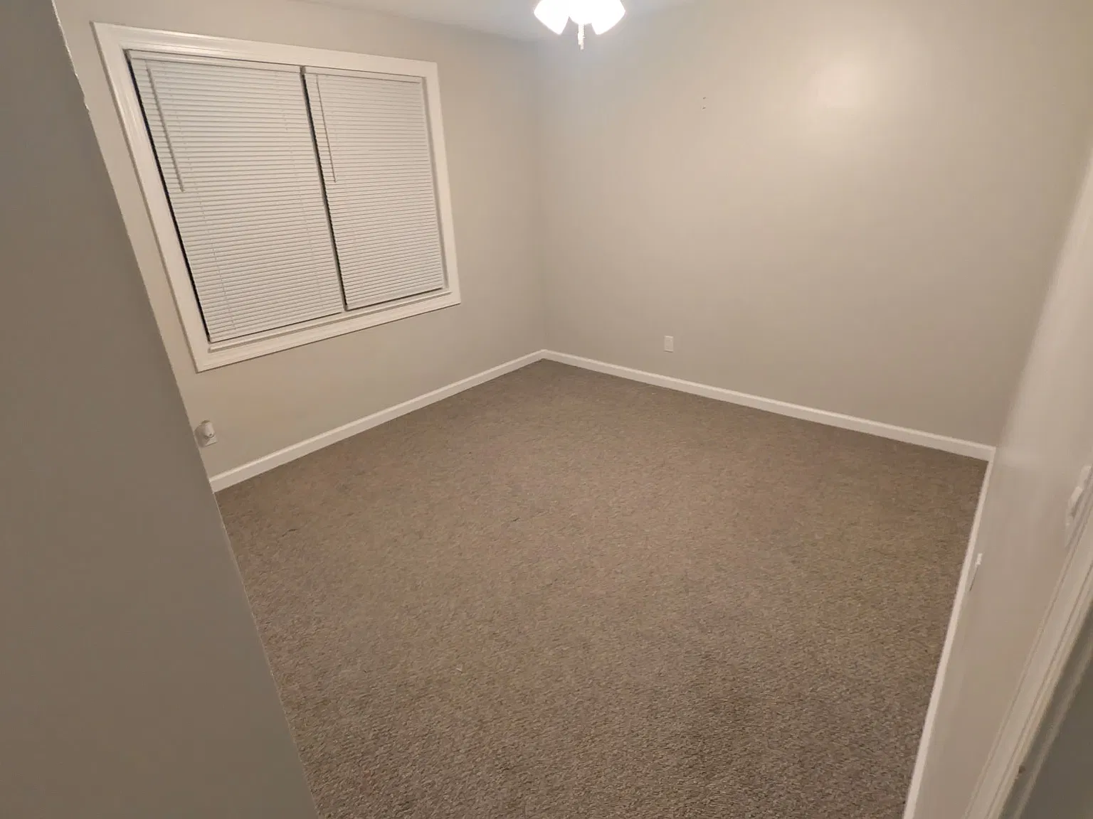 2323 Rush St — Photo 2