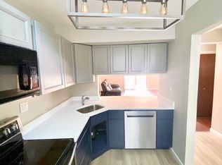 19 Woods Run, Farmington, CT 06032