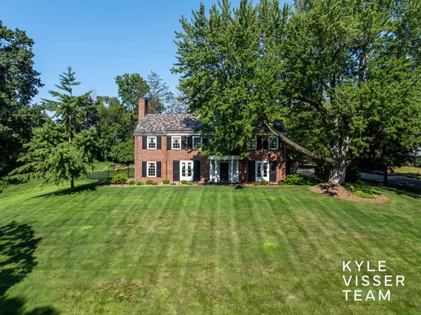 31 Mayfair Dr NE, Grand Rapids, MI 49503