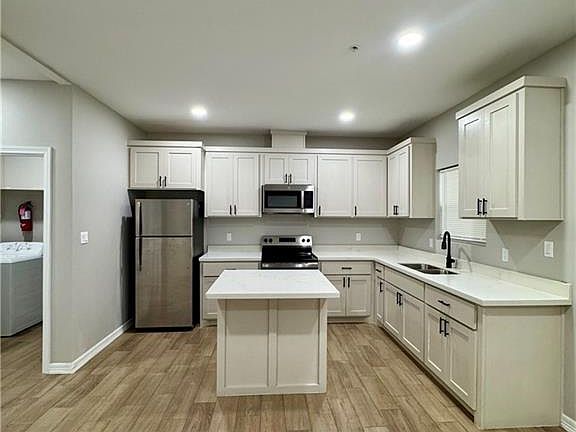 3rd image of 720 Ragland St Unit 2