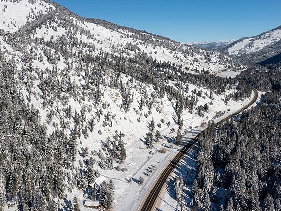 5th image of 48295 Gallatin Rd