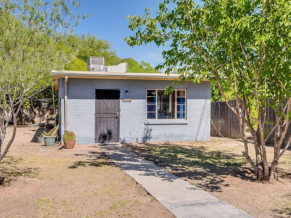 1st image of 2720 N Los Altos Ave