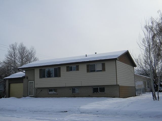 2nd image of 865 North Ln