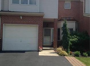 1624 Harding Cir, Whitehall, PA 18052