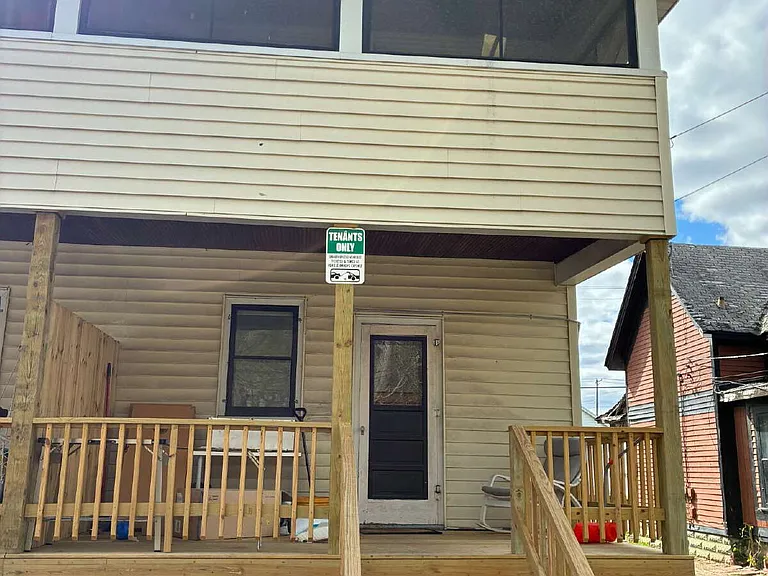 709 5th Ave — Photo 18