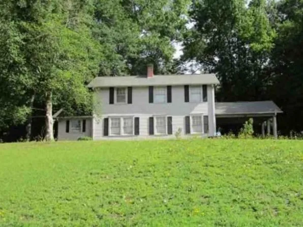 766 Pineridge Dr, Forest Park, GA 30297