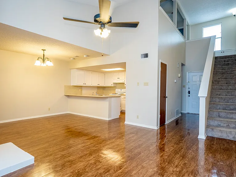 4535 Bermuda Dr — Photo 3