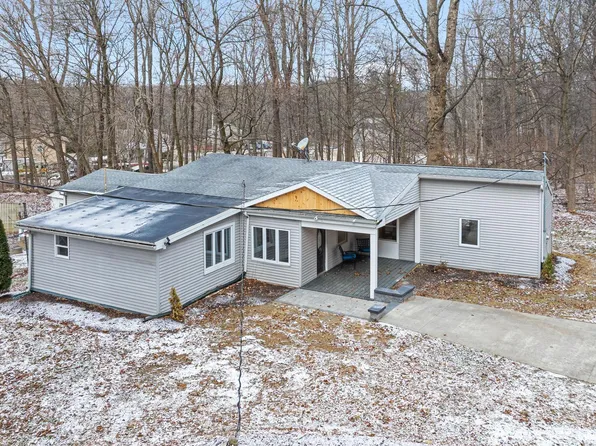 112 Pricetown Rd, Fleetwood, PA 19522