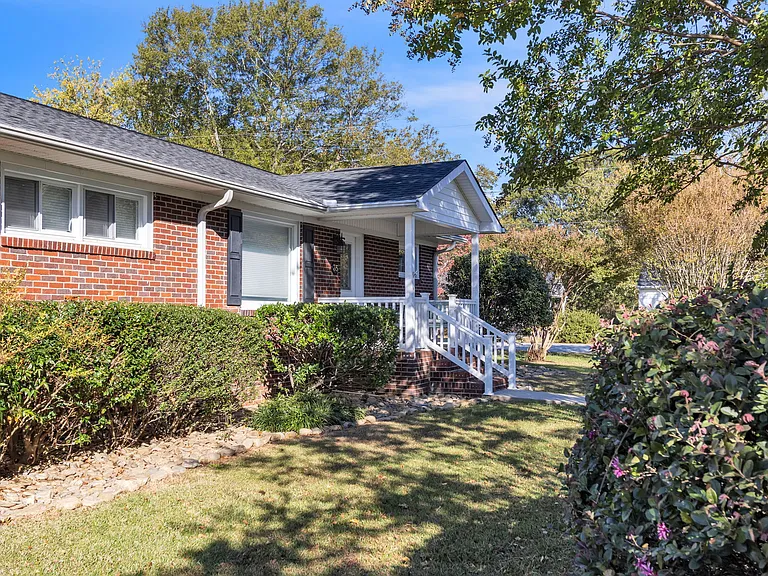 35 N Garden Cir — Photo 34