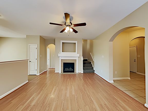 2nd image of 7293 Green Ash Dr