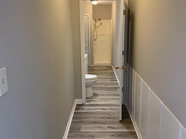 811 King Arthur Dr #B — Photo 10