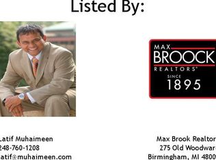 1264 Club Dr, Bloomfield Hills, MI 48302