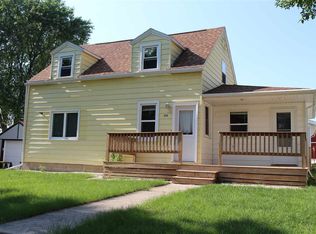 214 8th St, Lake View, IA 51450