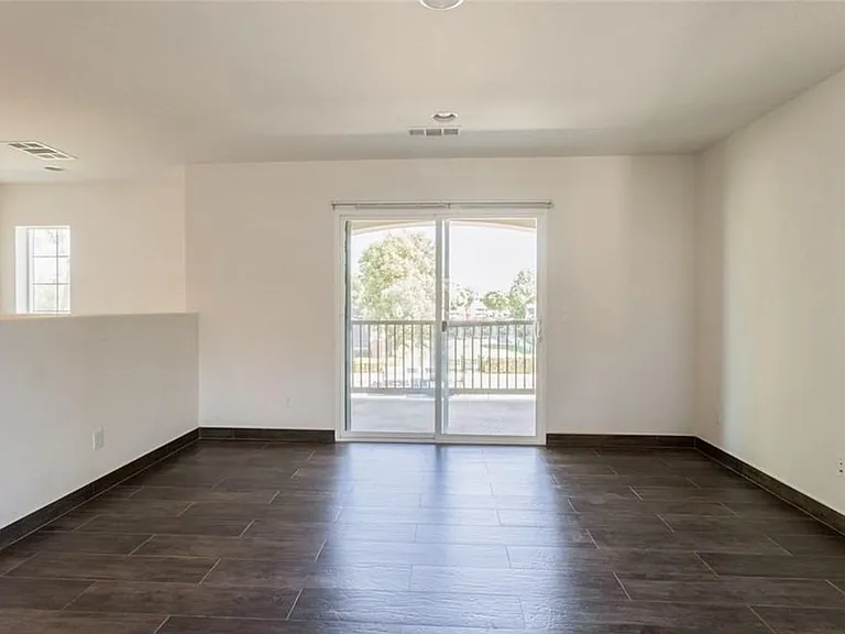 8017 Yeager St — Photo 6