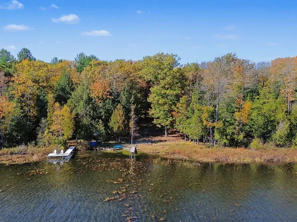 790 Dyer Lake Rd, Traverse City, MI 49685