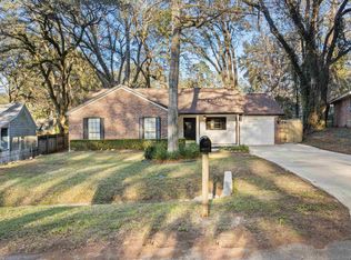 3704 Wood Hill Dr, Tallahassee, FL 32303