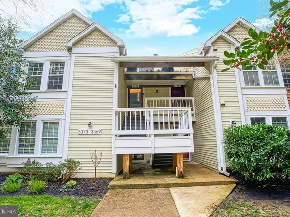 3371 Lakeside View Dr, Falls Church, VA 22041
