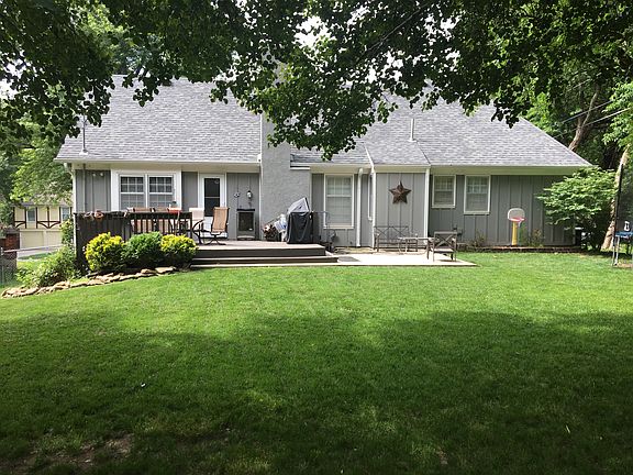 3rd image of 10636 W 99th St
