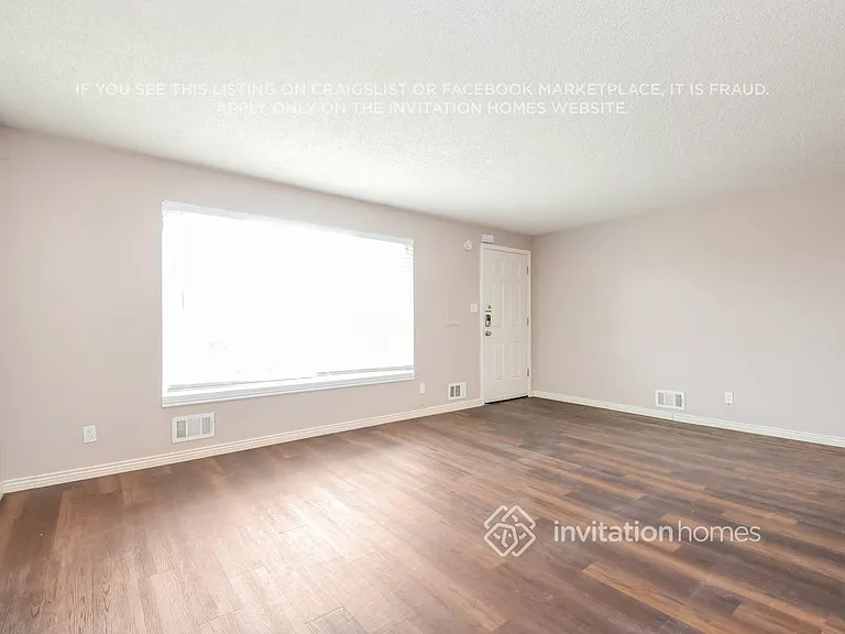 3195 Victor St — Photo 3