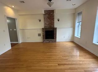 327 Saint John St #C, New Haven, CT 06511