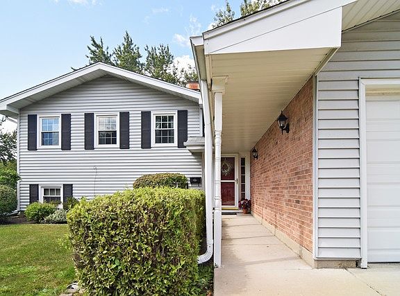 2nd image of 1359 Hassell Dr