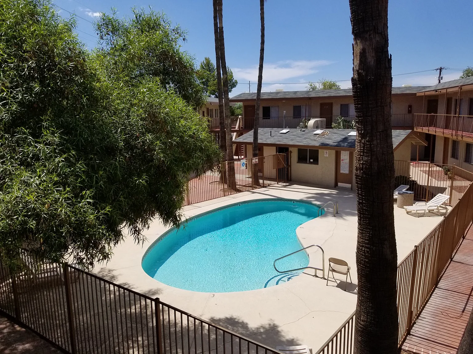 Rosemont Garden Apartments — Photo 2