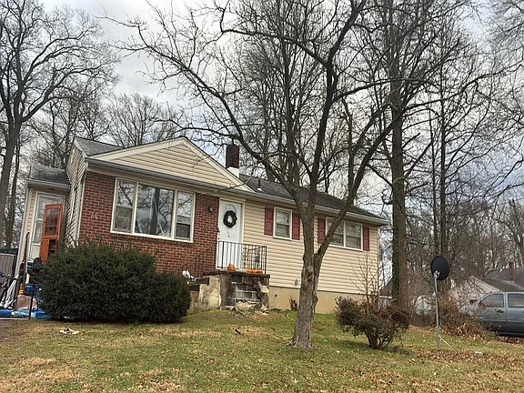 3rd image of 74 W Center Ave