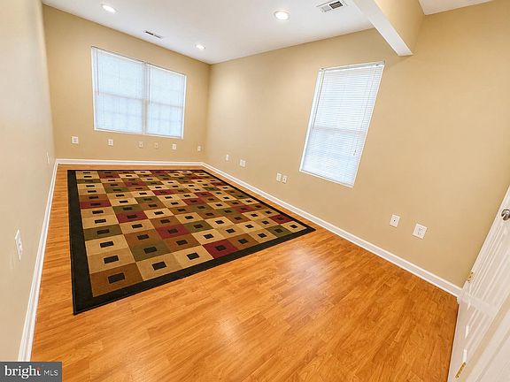 5th image of 10115 Old Liberty Rd #B