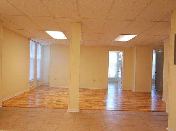 216 N Jackson St #1
