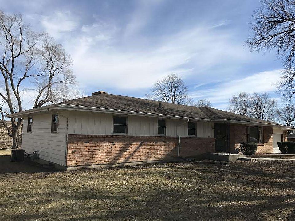 1st image of 546 Tower Dr