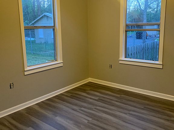 4th image of 2066 Navaho Ave