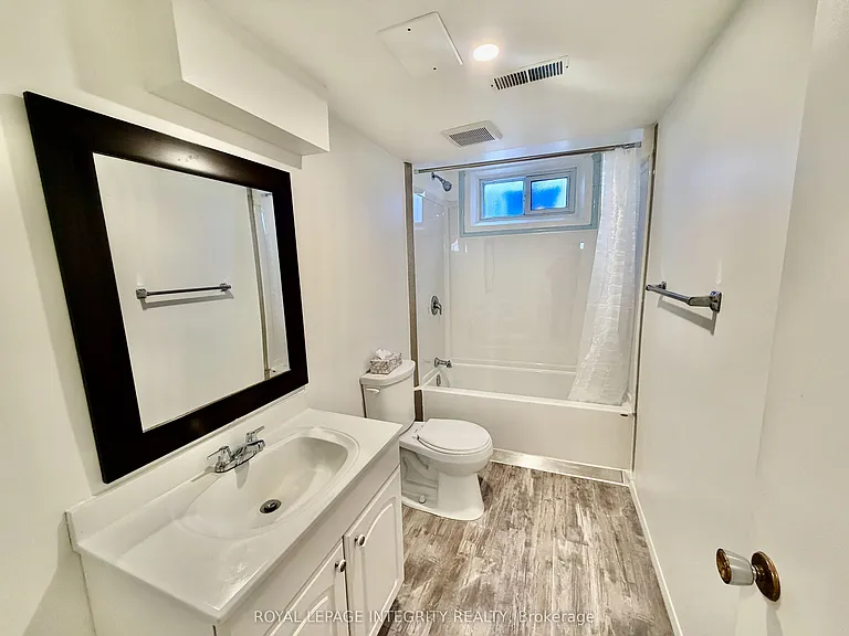 2175 Martha Ave #B — Photo 10